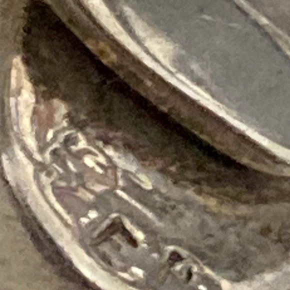 EP Mother of pearl gem in silver by-pass ring, "T" or a cross on the other node. - Picture 14 of 14